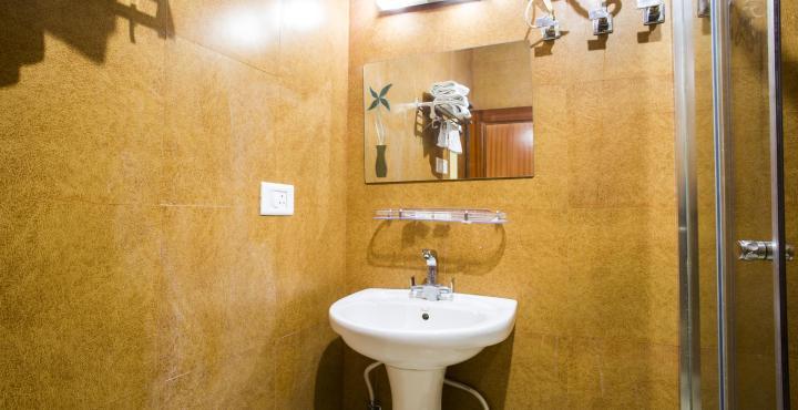 Hotel Deodar Villa Dharamshala Bagian luar foto