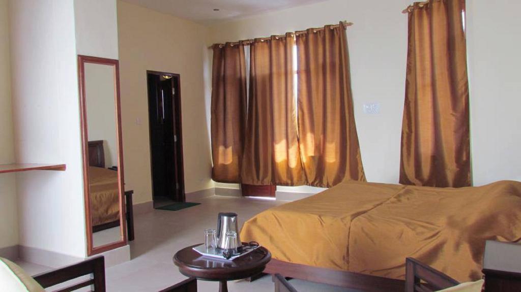 Hotel Deodar Villa Dharamshala Ruang foto