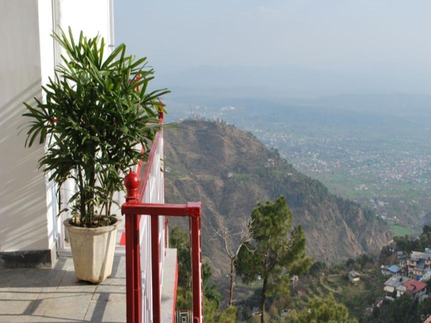 Hotel Deodar Villa Dharamshala Bagian luar foto