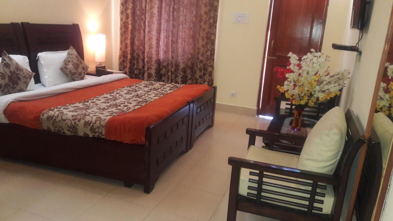 Hotel Deodar Villa Dharamshala Bagian luar foto