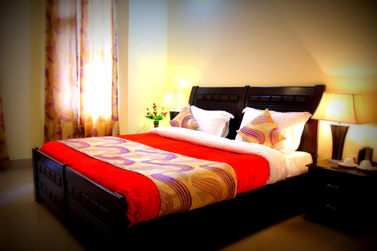 Hotel Deodar Villa Dharamshala Bagian luar foto